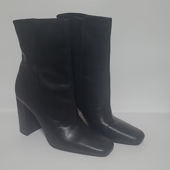 Steve Madden Shoes - Elegant Black Women's Boots